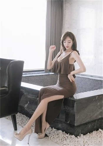 我和公爹在货车里