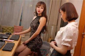 果冻传媒何苗保姆401222