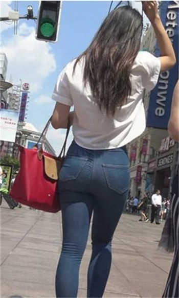 嫡女傻妃王爷请下榻