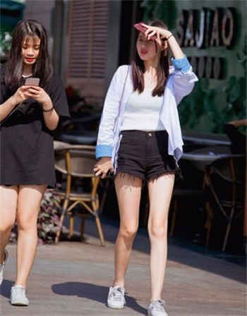 恩施冷s女主角莉雅图片