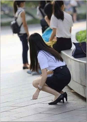 哔咔漫画显示被玩坏了