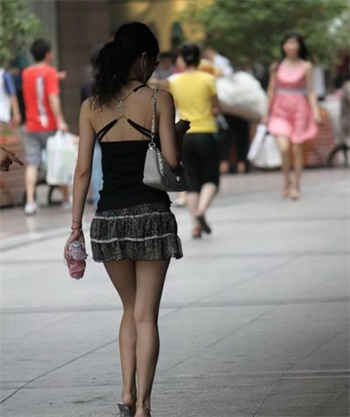鬼灭之刃堕姬无衣服