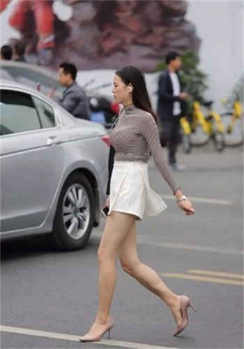 大黑鸡视频heretits tv