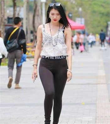 小村官猎美记