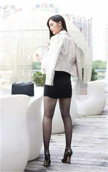 艾扬格女性瑜伽