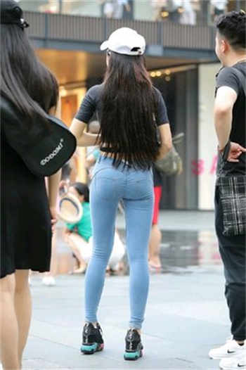 天美传媒唐一涵照片