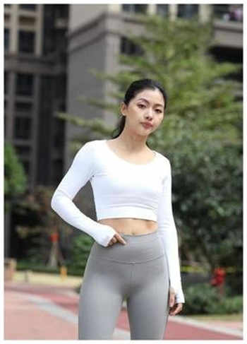 和尚庙里的女人如如视频