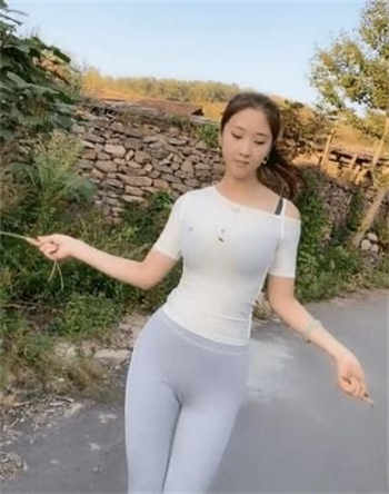美国女人与猪zoo