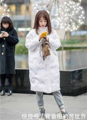 jk全面屏下半身没衣服免费