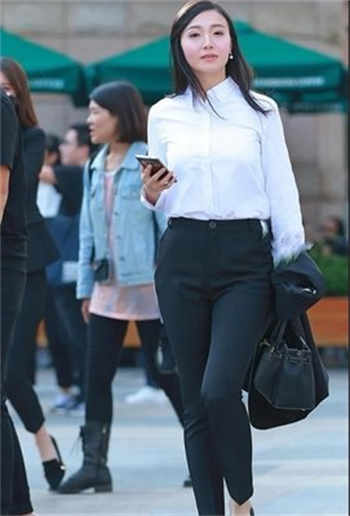 hollyhalston友人母