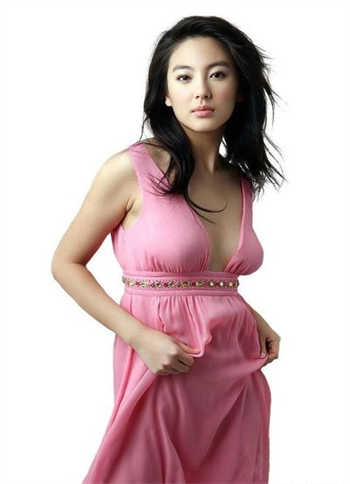 买房中介睡女客人